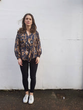 Load image into Gallery viewer, Viva Tie Jacket - PDF