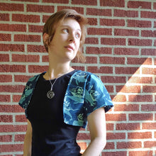 Load image into Gallery viewer, Shade Shrug PDF