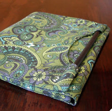 Load image into Gallery viewer, Casserole dish carrier | Casserole carrier pattern - PDF