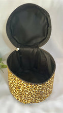 Load image into Gallery viewer, Mini Storage Bag / Makeup Cosmetic Pouch / Fabric Jewelry Purse Sewing Pattern - PDF
