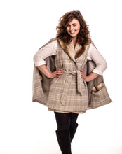 Load image into Gallery viewer, Inbhir Nis Trench Cape PDF