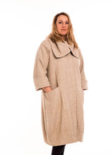 Load image into Gallery viewer, Dùn Èideann Coat PDF
